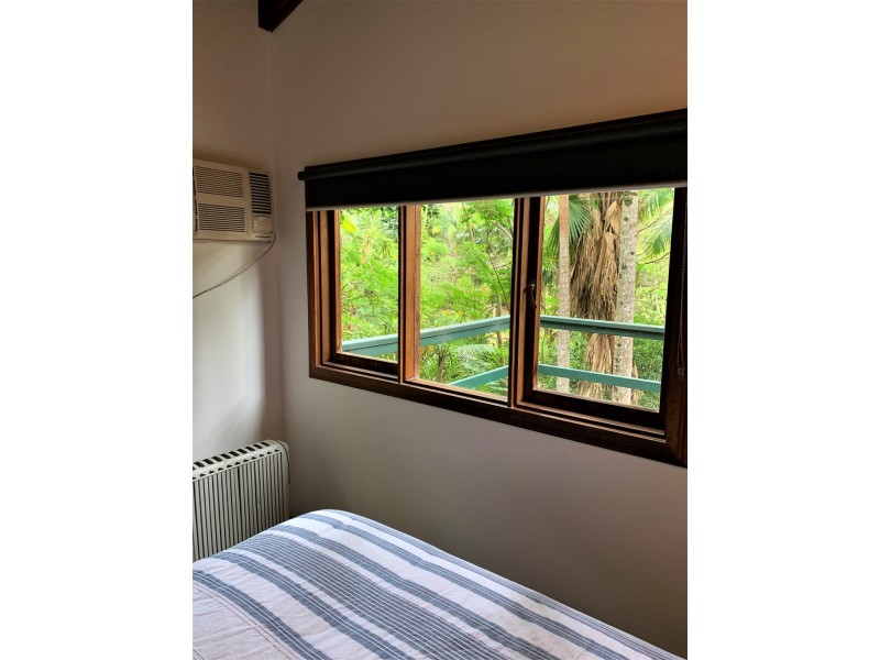 12 Sunrise Place, Uki NSW 2484