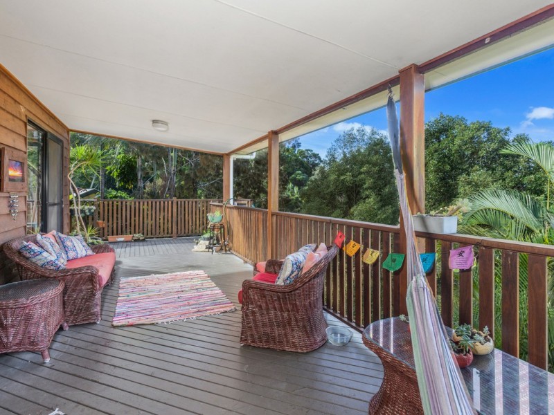 3 GIRA PLACE, Ocean Shores NSW 2483