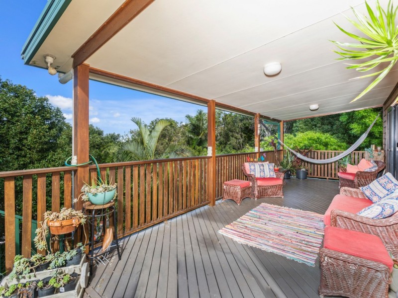3 GIRA PLACE, Ocean Shores NSW 2483