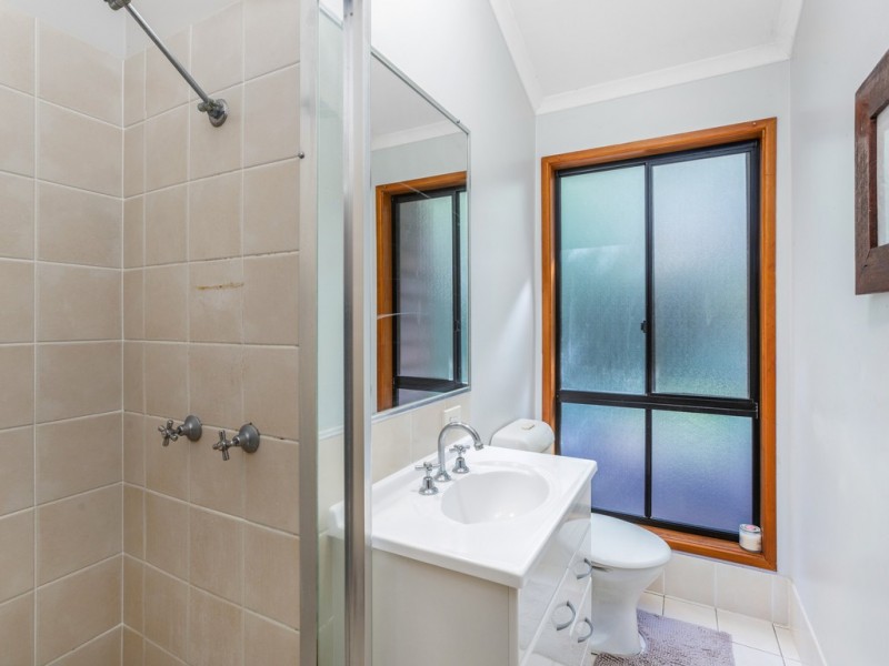 3 GIRA PLACE, Ocean Shores NSW 2483