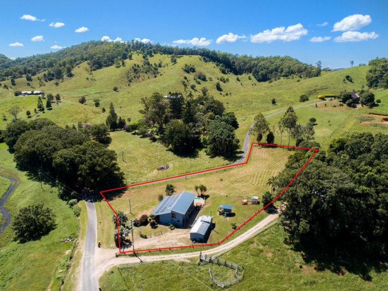 6 Blackwoods Road, Nobbys Creek NSW 2484