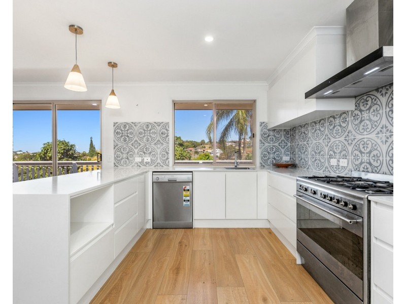 8 INVERNESS COURT, Banora Point NSW 2486