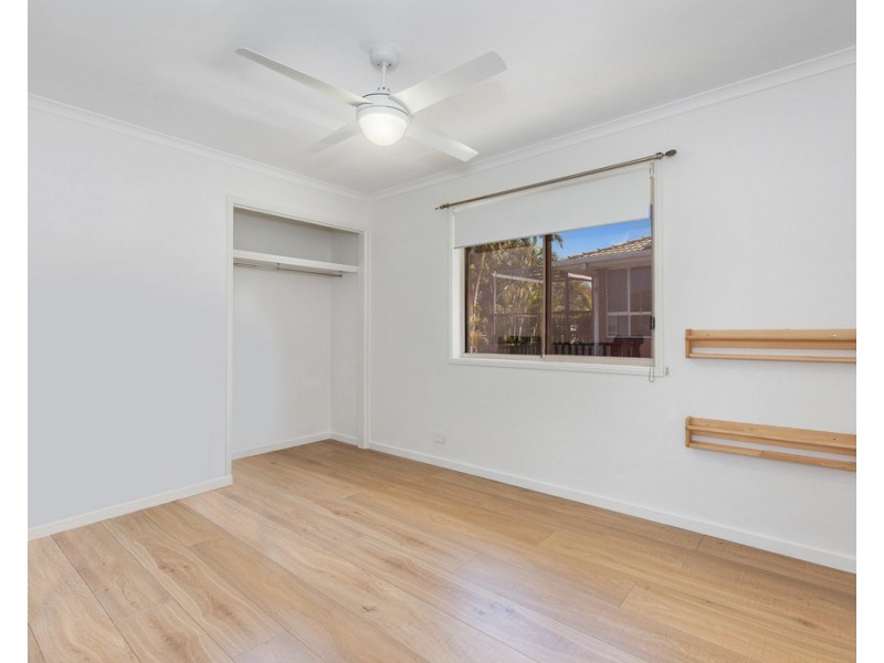 8 INVERNESS COURT, Banora Point NSW 2486