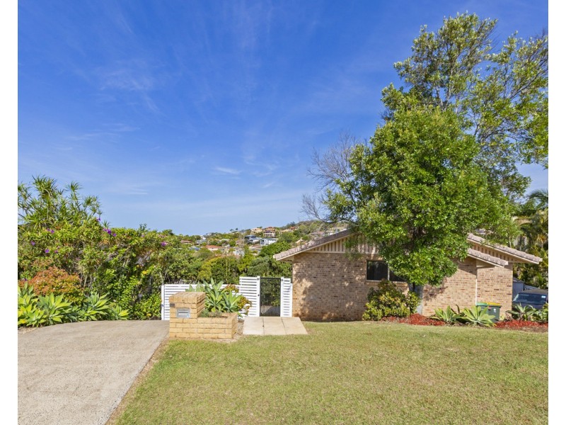 8 INVERNESS COURT, Banora Point NSW 2486