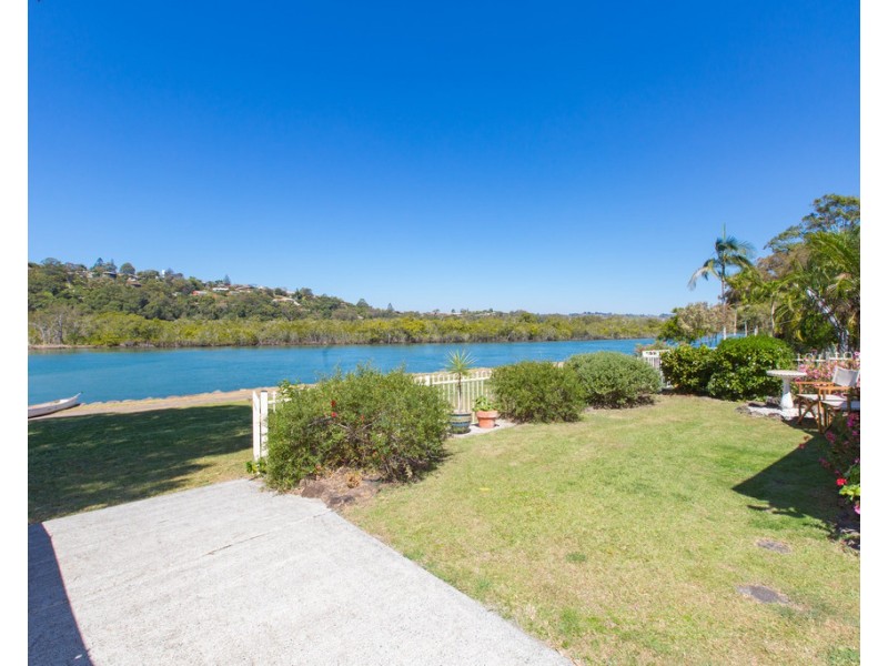 1/113 Sunset Boulevard, Tweed Heads West NSW 2485