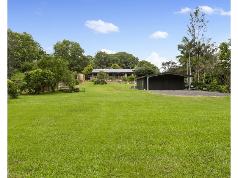 7 BRAESIDE DRIVE, Uki NSW 2484