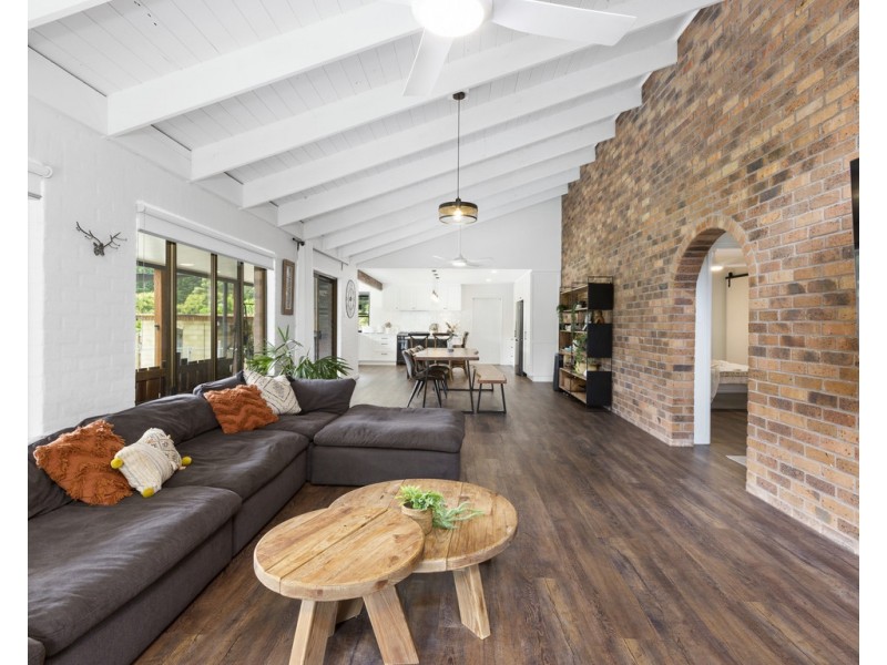 7 BRAESIDE DRIVE, Uki NSW 2484