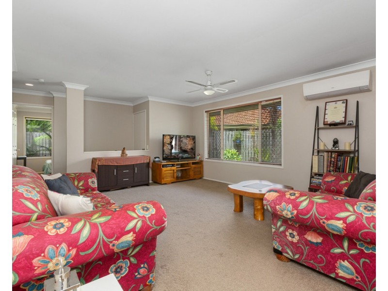 2/20 Mollys Place, Currumbin Waters QLD 4223