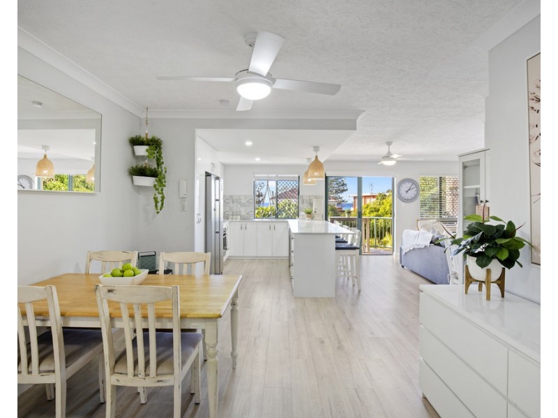 13/143 Golden Four Drive, Bilinga QLD 4225