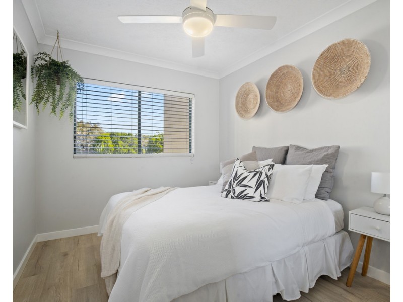 13/143 Golden Four Drive, Bilinga QLD 4225
