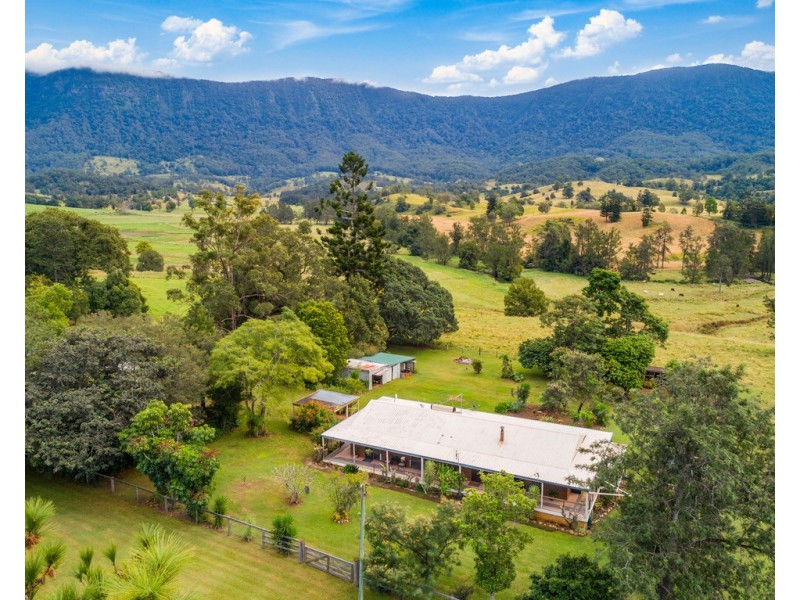 72 SOUTH PUMPENBIL ROAD, Pumpenbil NSW 2484