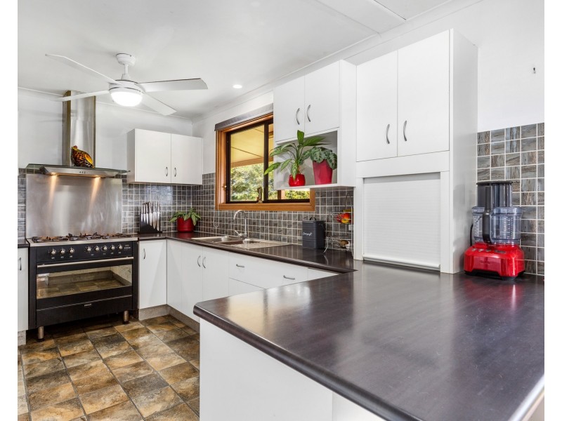 72 SOUTH PUMPENBIL ROAD, Pumpenbil NSW 2484