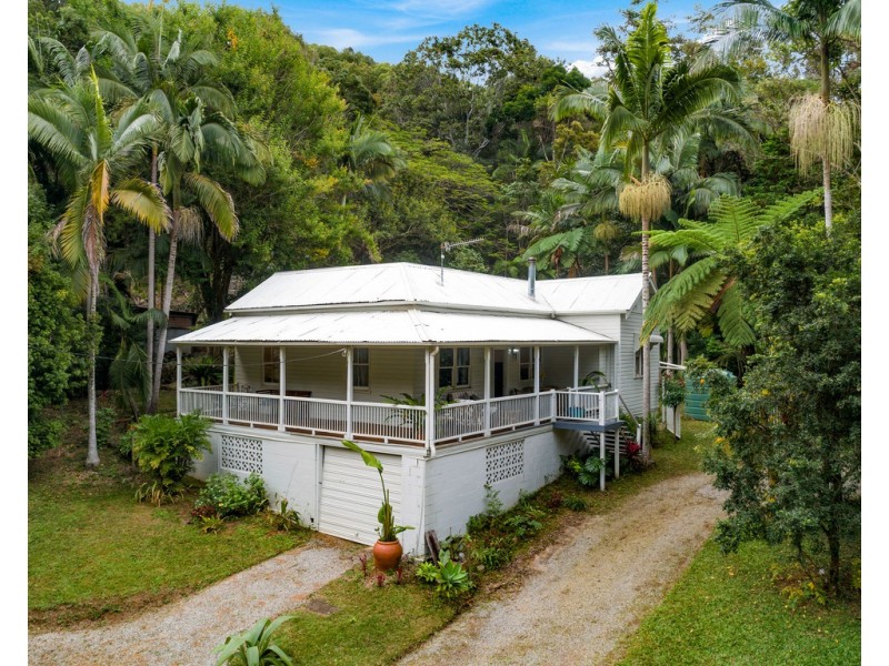 114 CROOKS VALLEY ROAD, Crystal Creek NSW 2484