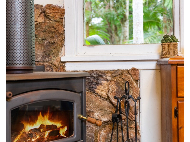 114 CROOKS VALLEY ROAD, Crystal Creek NSW 2484