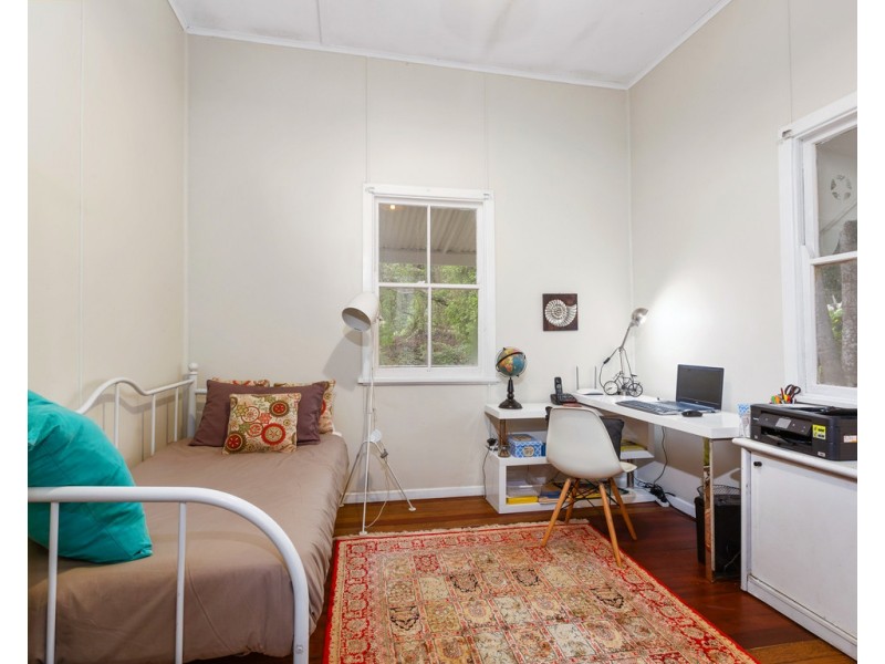 114 CROOKS VALLEY ROAD, Crystal Creek NSW 2484