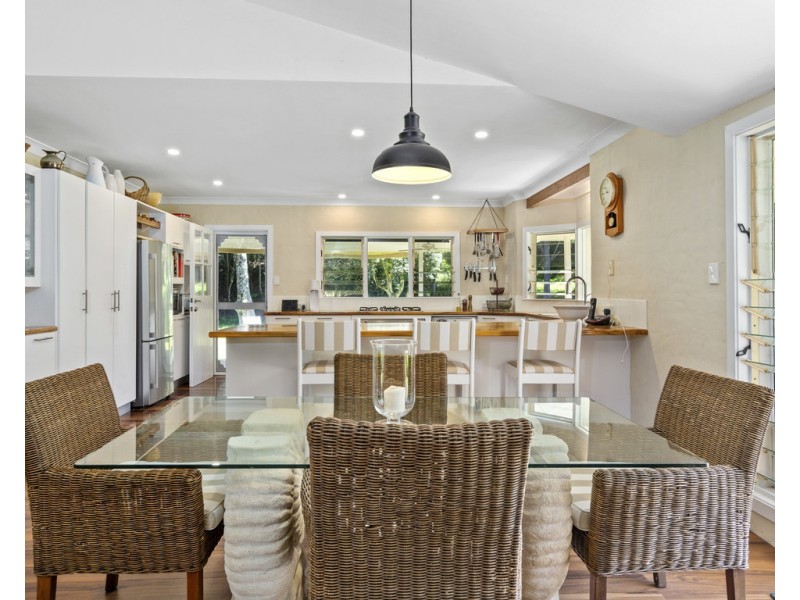 96 CROOKS VALLEY ROAD, Crystal Creek NSW 2484