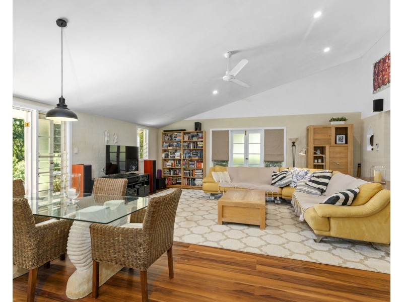 96 CROOKS VALLEY ROAD, Crystal Creek NSW 2484