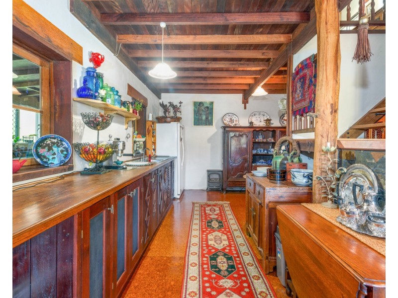 7 SUNRISE PLACE, Uki NSW 2484