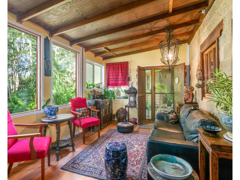 7 SUNRISE PLACE, Uki NSW 2484