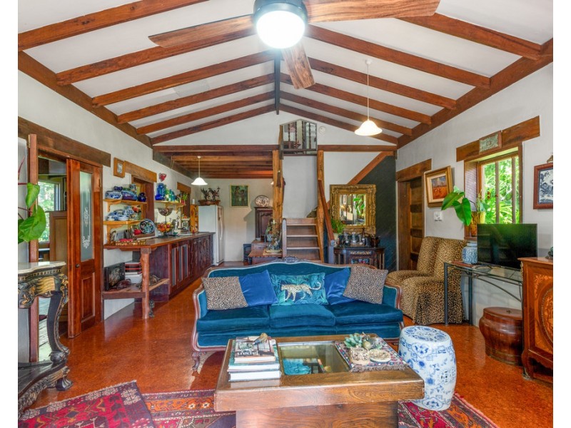 7 SUNRISE PLACE, Uki NSW 2484