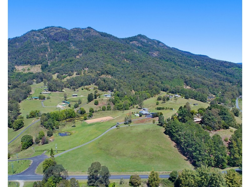 2 CARILLA PLACE, Eungella NSW 2484