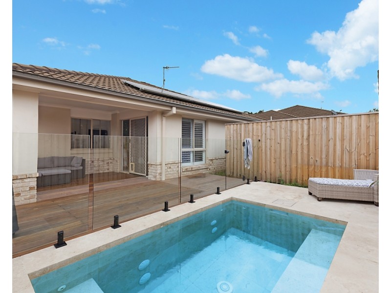 1/22 NEWCASTLE DRIVE, Pottsville NSW 2489