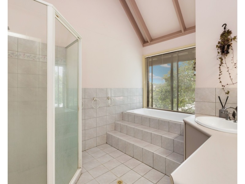 2 THOMAS STREET, Bray Park NSW 2484