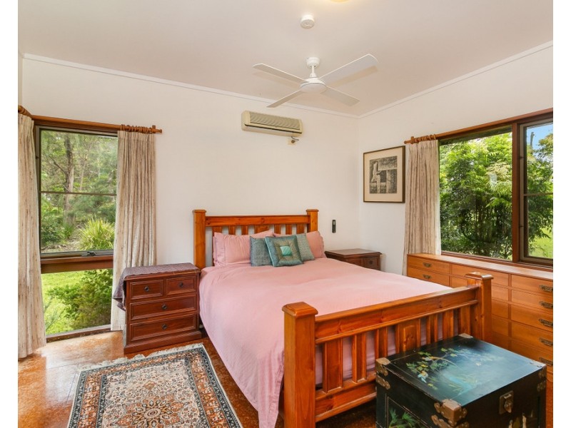 114 PINNACLE ROAD, Pumpenbil NSW 2484