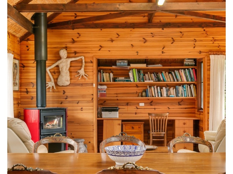 114 PINNACLE ROAD, Pumpenbil NSW 2484