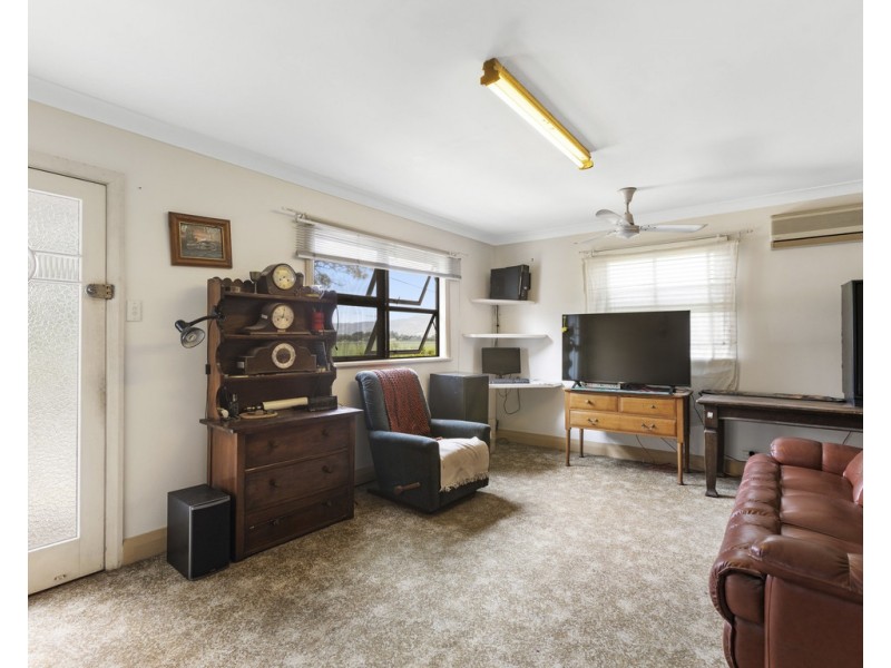 121 TWEED VALLEY WAY, South Murwillumbah NSW 2484
