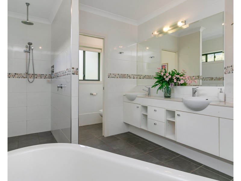 144 BOOKA ROAD, Upper Crystal Creek NSW 2484