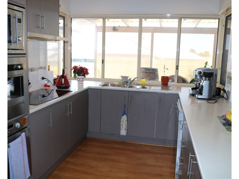 3 Mulkra Court, Port Vincent SA 5581