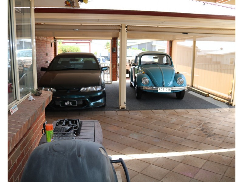 3 Mulkra Court, Port Vincent SA 5581