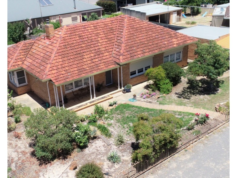 23 North Terrace, Minlaton SA 5575