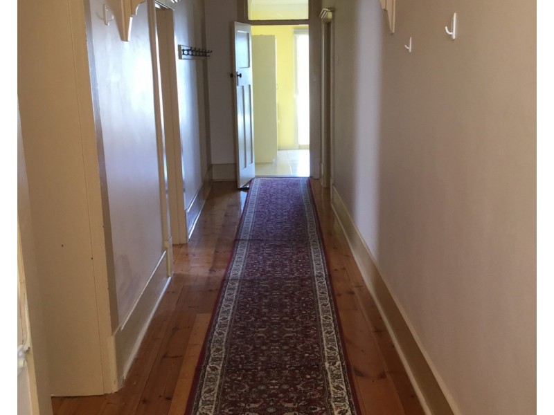 31 Warooka Road, Yorketown SA 5576