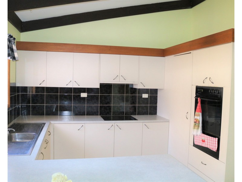 42 BRIDGE ROAD, Ardrossan SA 5571