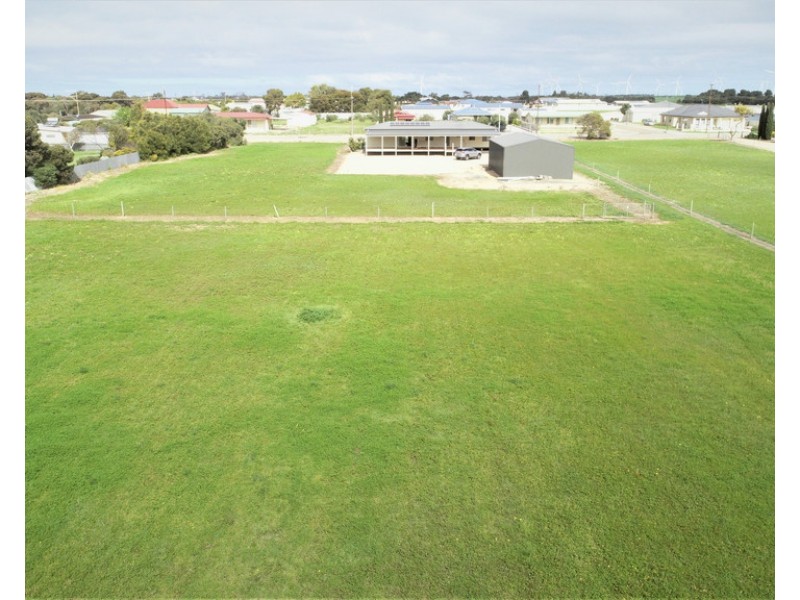 2-4 BRAMLEY ROAD, Edithburgh SA 5583