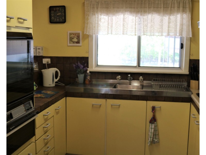 3 HARDY STREET, Port Vincent SA 5581