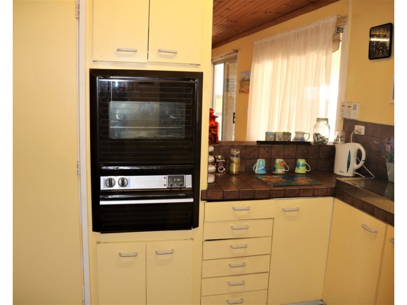 3 HARDY STREET, Port Vincent SA 5581