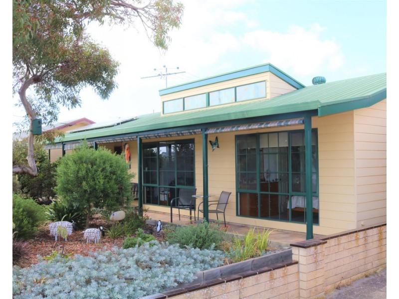 5 BENNETT STREET, Port Vincent SA 5581