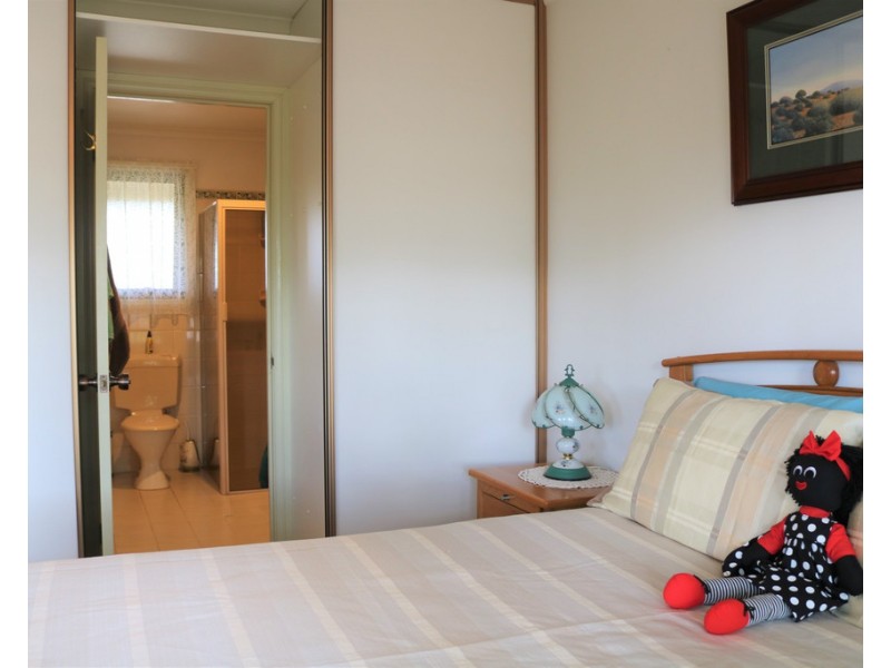 5 BENNETT STREET, Port Vincent SA 5581