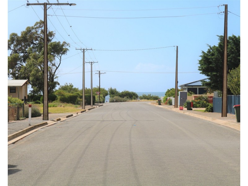 5 BENNETT STREET, Port Vincent SA 5581