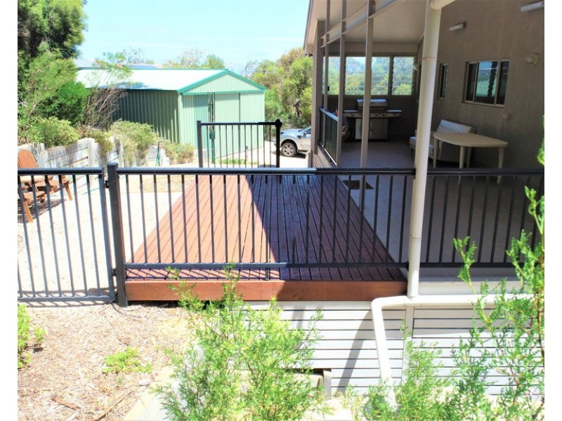 12 Lime Kiln Road, Port Vincent SA 5581