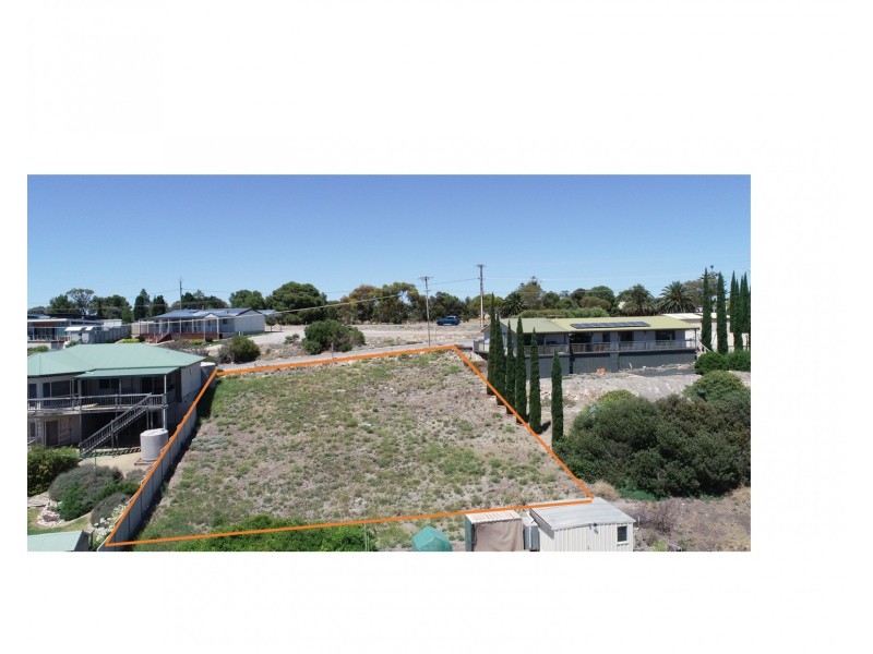 3 BRUTUS ROAD, Point Turton SA 5575