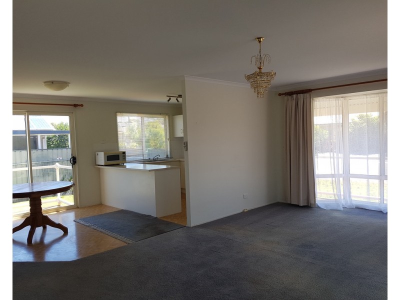 14 Hawk Street, Port Vincent SA 5581