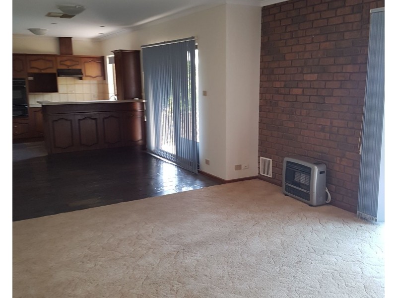 25 Belmont Crescent, Maitland SA 5573