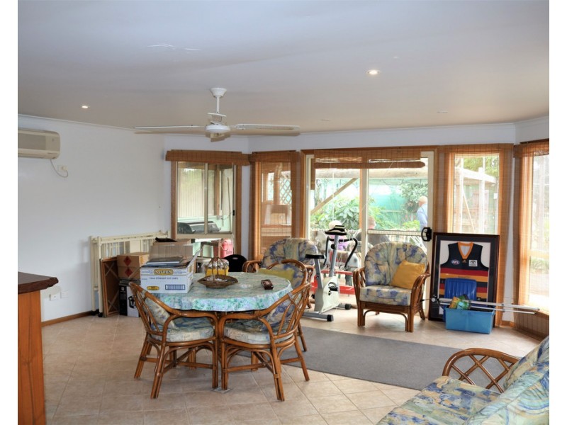 10 RAMSAY STREET, Port Vincent SA 5581