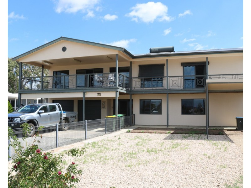 22 ESPLANADE, Pine Point SA 5571