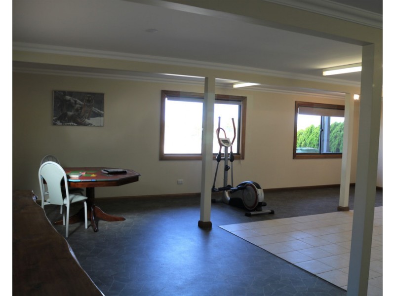 22 ESPLANADE, Pine Point SA 5571