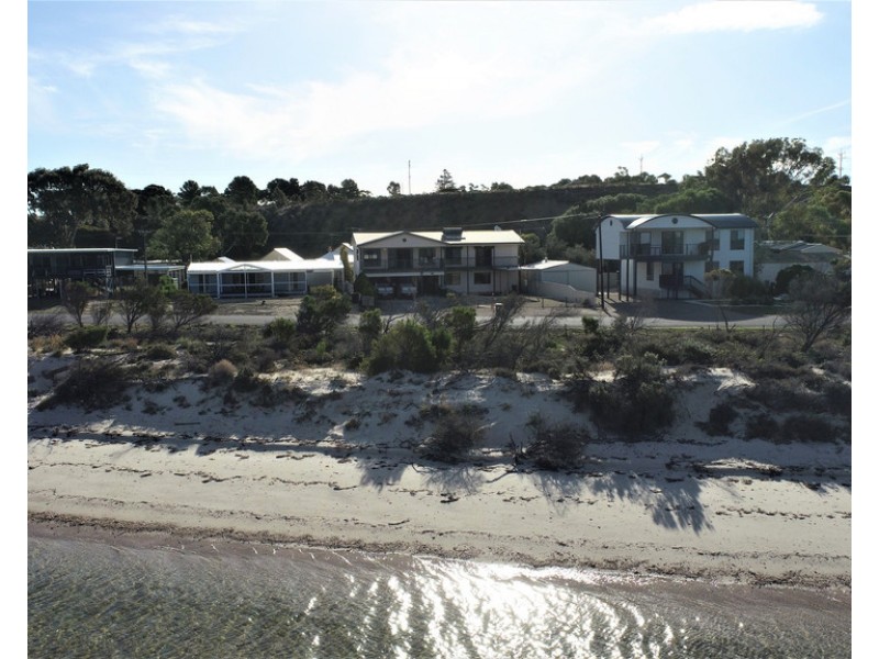 22 ESPLANADE, Pine Point SA 5571